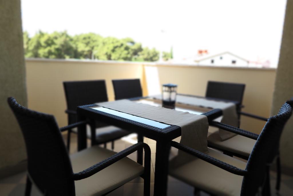 Apartment Lara Rovinj Exterior photo